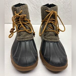 Duck-Style Waterproof Winter Boots in Black, Brown, Gray, wos SZ 9.5 M, box 14